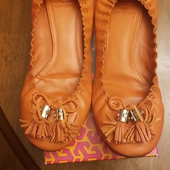 Orange Tory Burch shoes - Picture 2 of 11